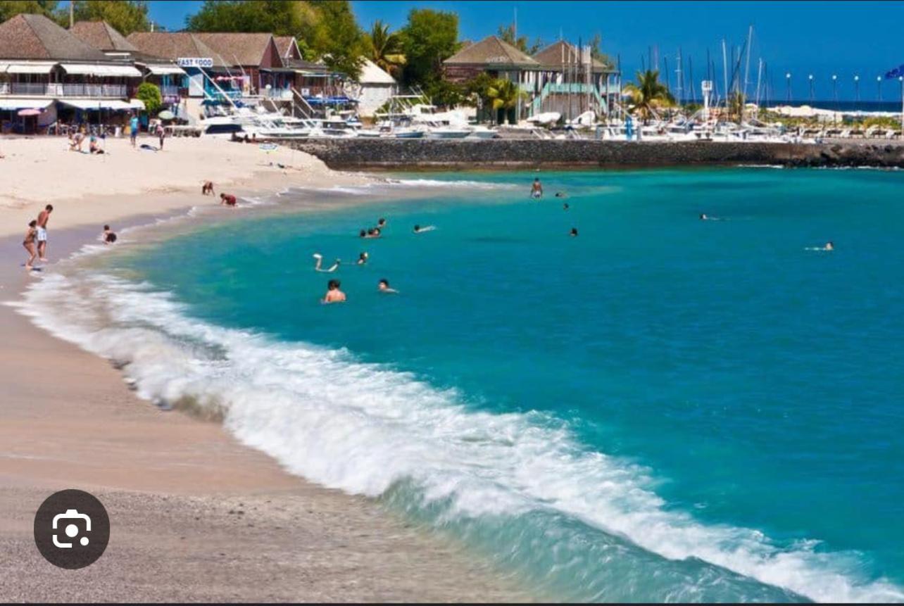 Case A Roches Saint-Gilles Les Bains Exterior photo
